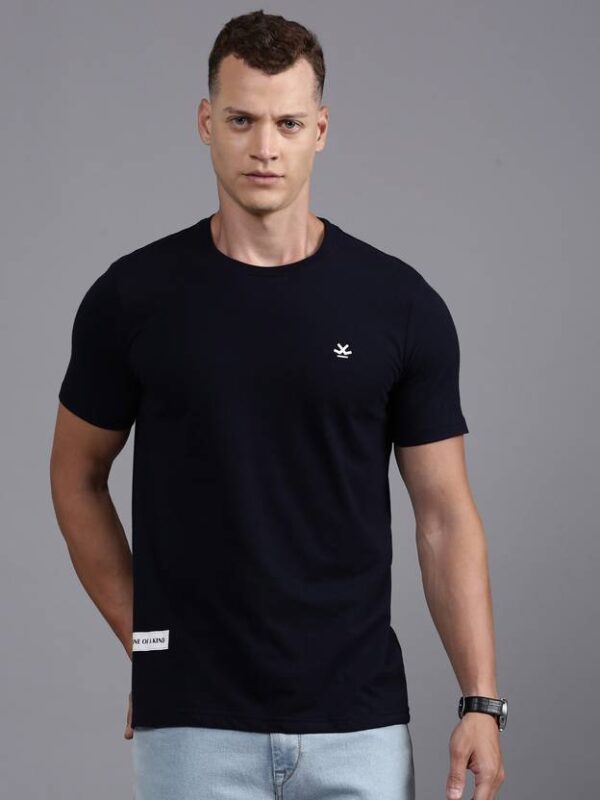 Men Solid Round Neck Cotton Blend Black T-Shirt